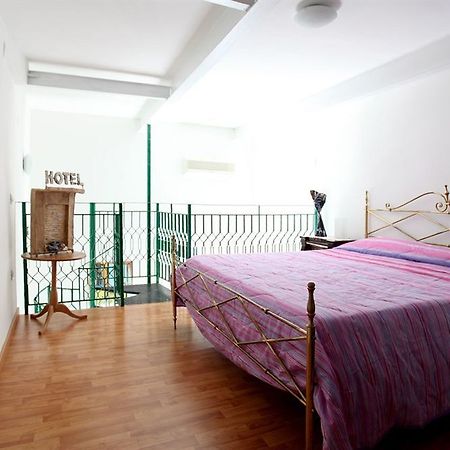 Dormidame Bed and Breakfast Nápoles Exterior foto
